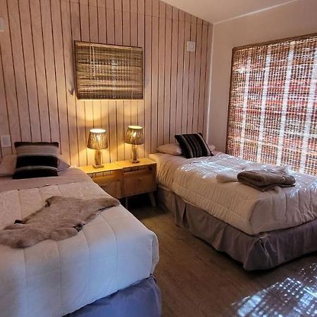Cabana En Laguna Azul Patagonia Bagual Villa Torres del Paine National Park Bagian luar foto